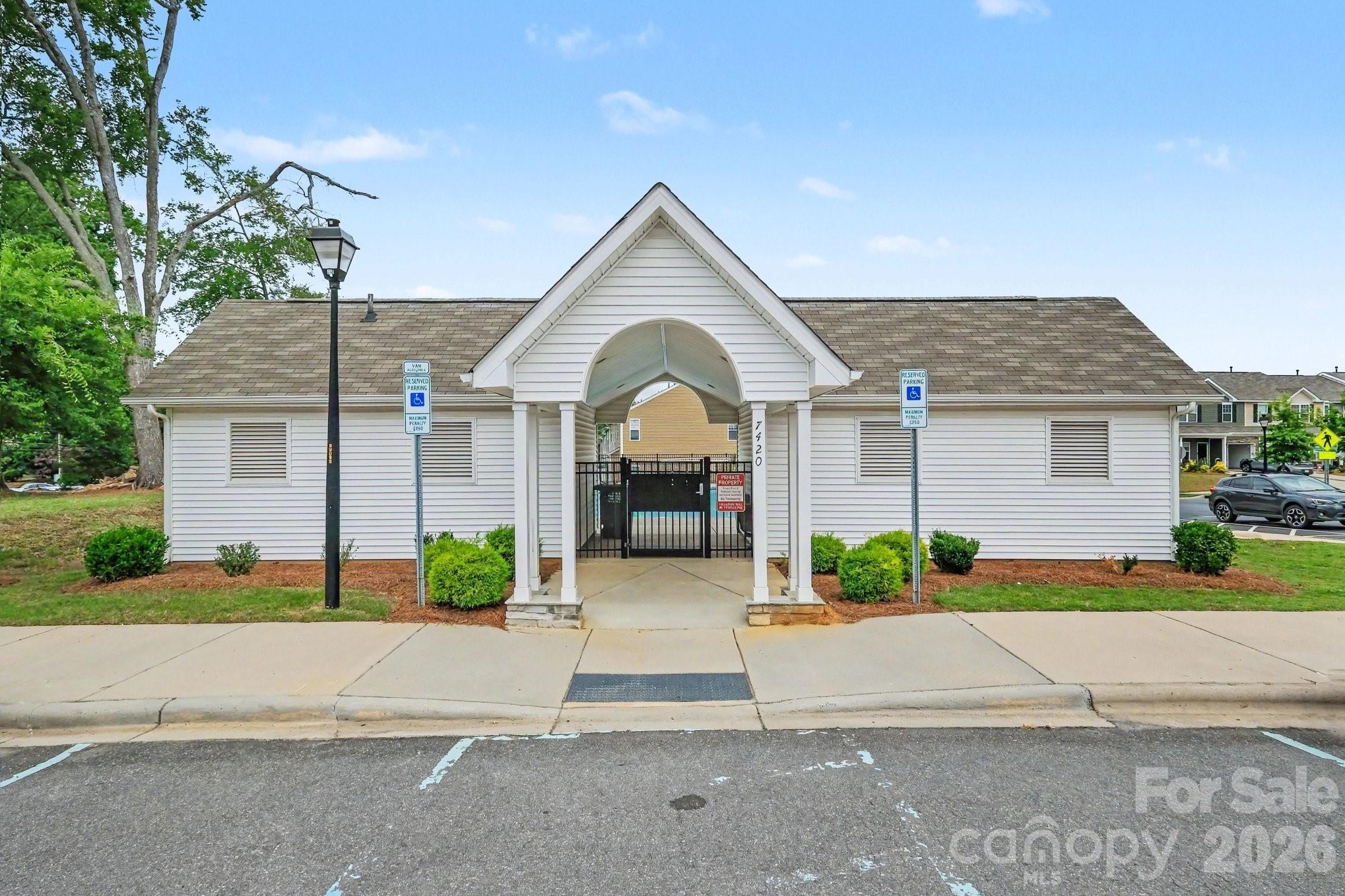 6411 Revolutionary Trail