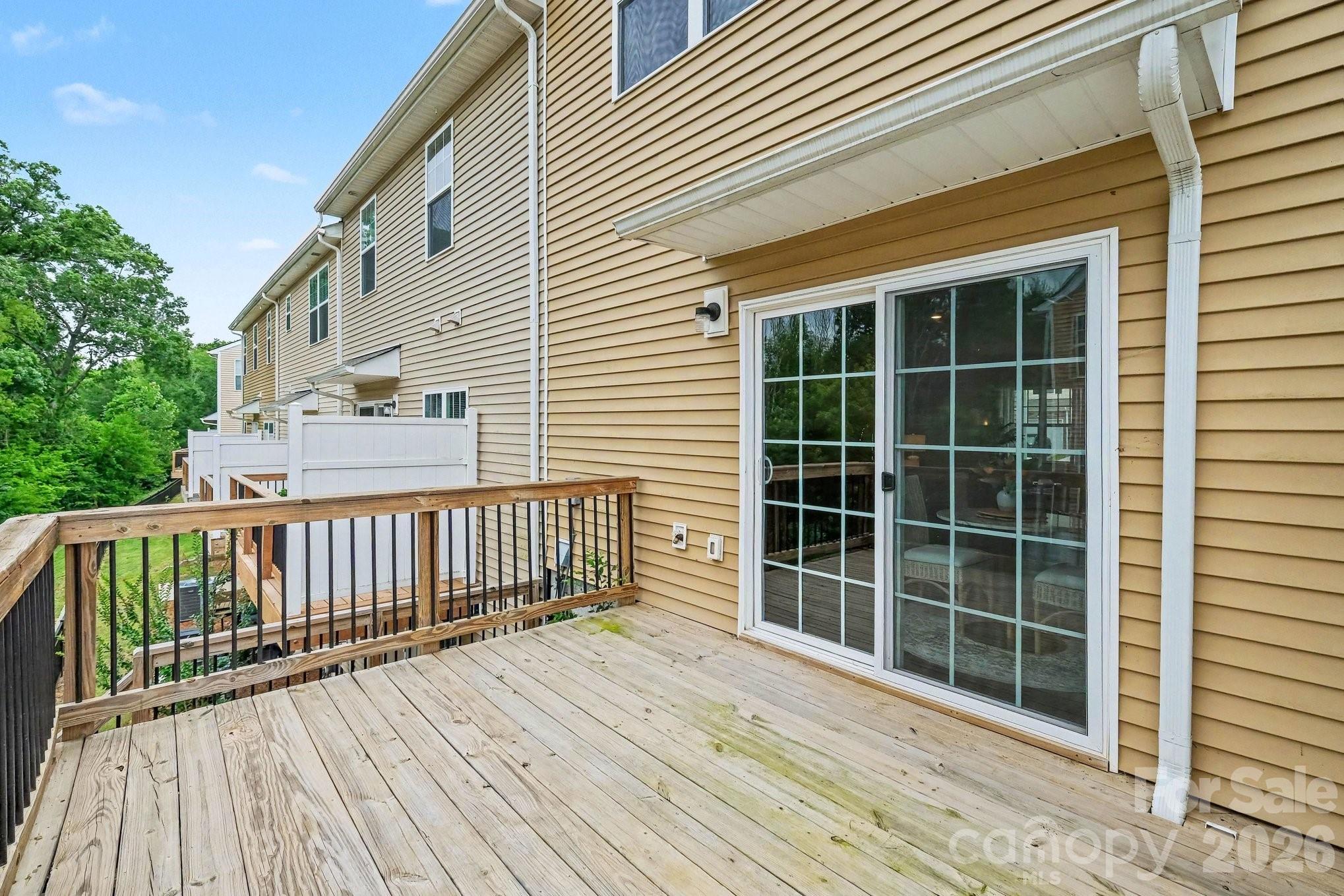 6411 Revolutionary Trail
