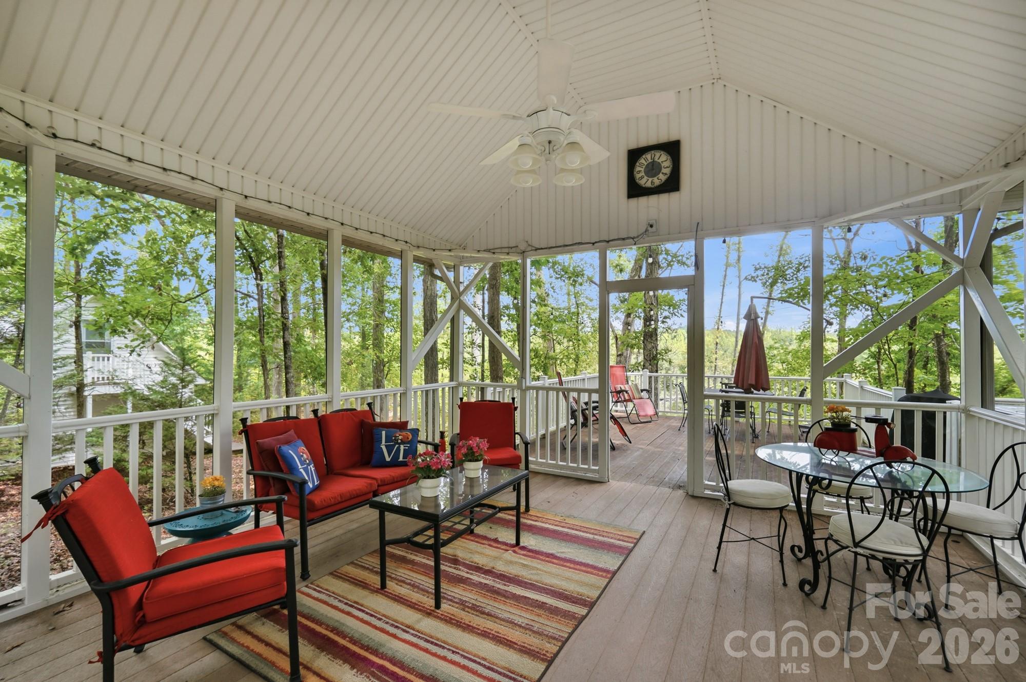 1220 Grun Augen Drive
