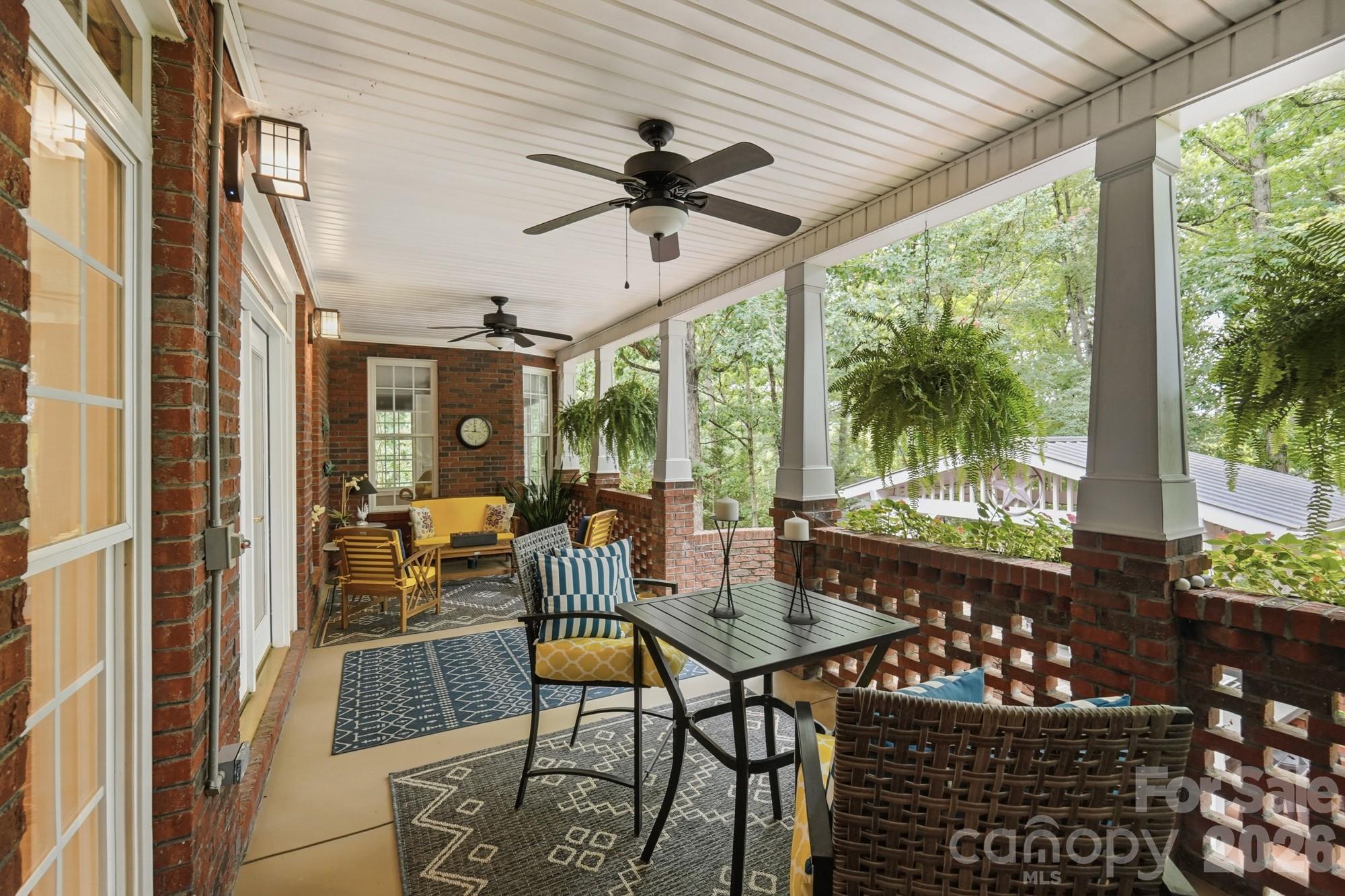 1220 Grun Augen Drive
