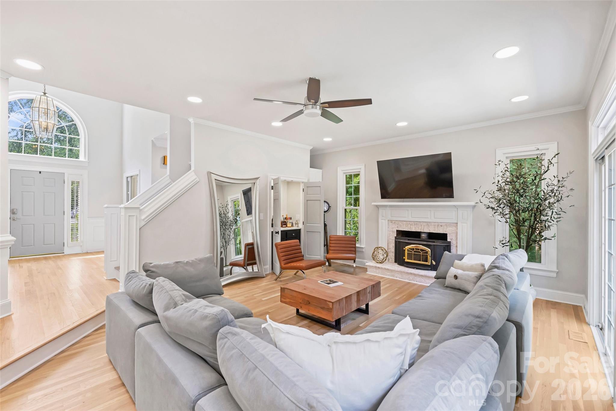 7701 Walthall Court