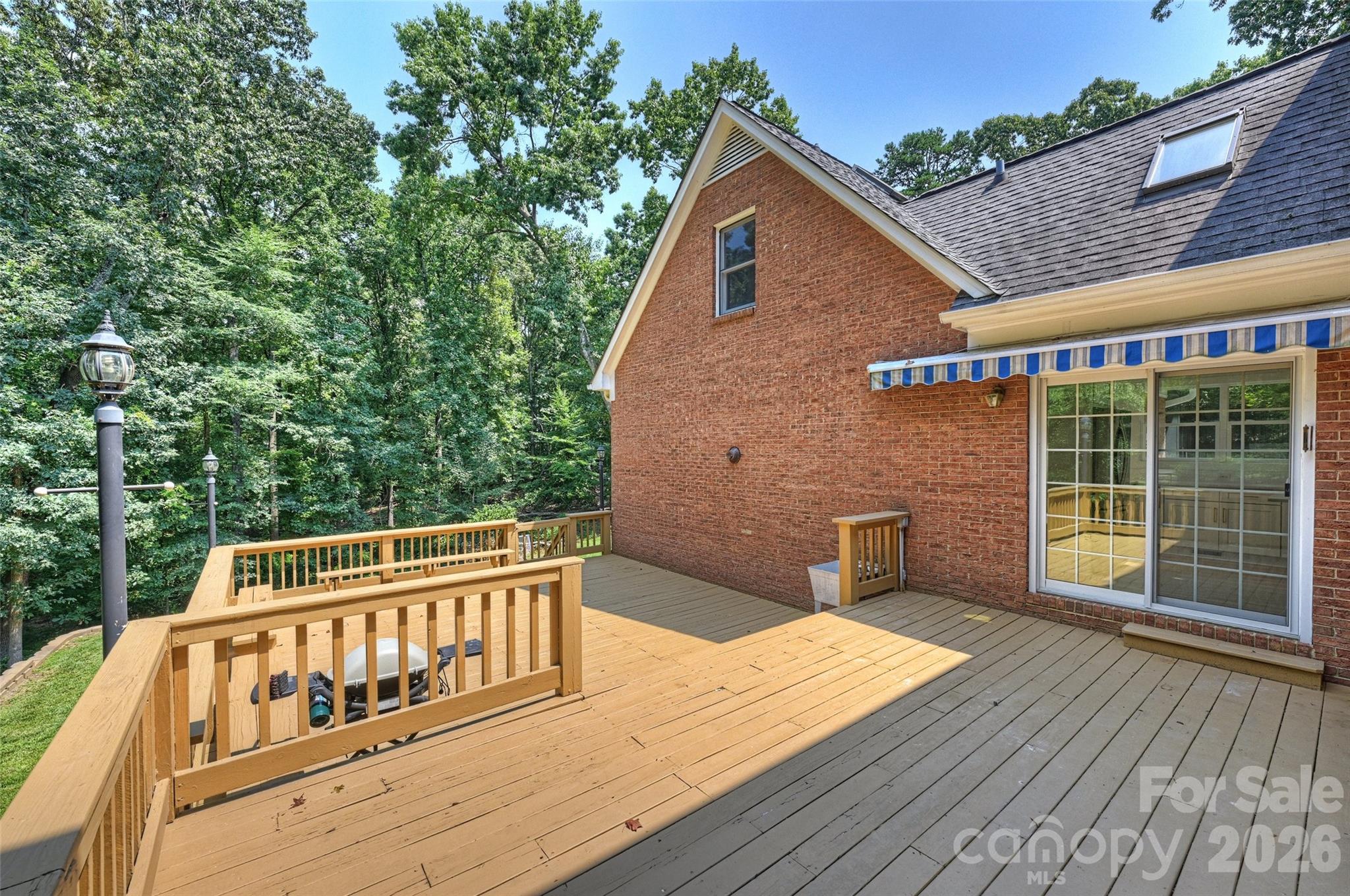 7701 Walthall Court