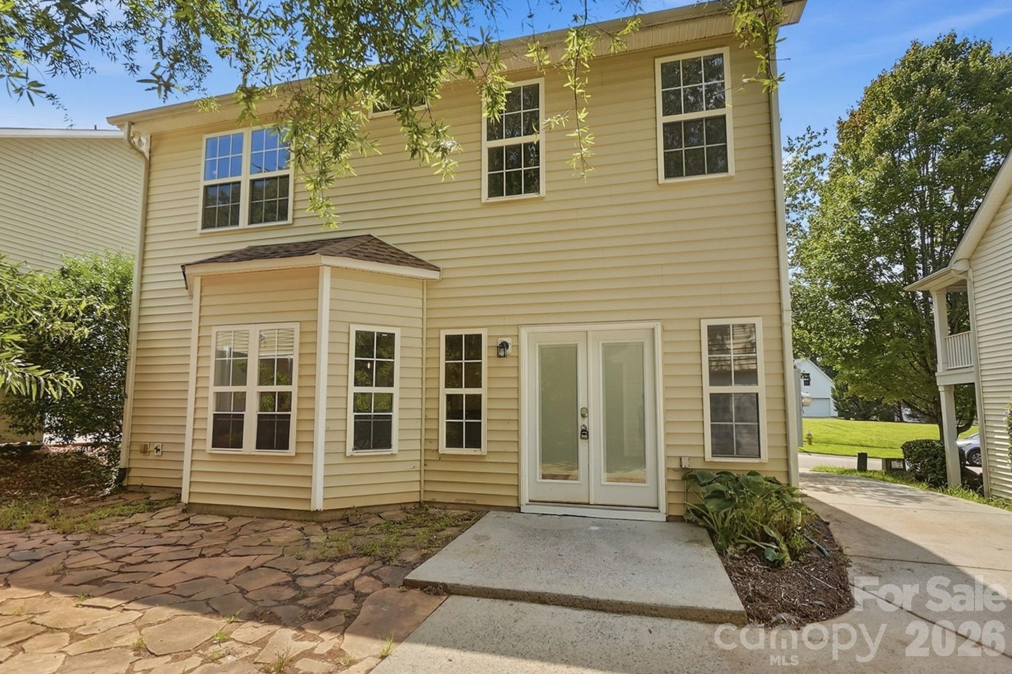 11402 Heritage Green Drive