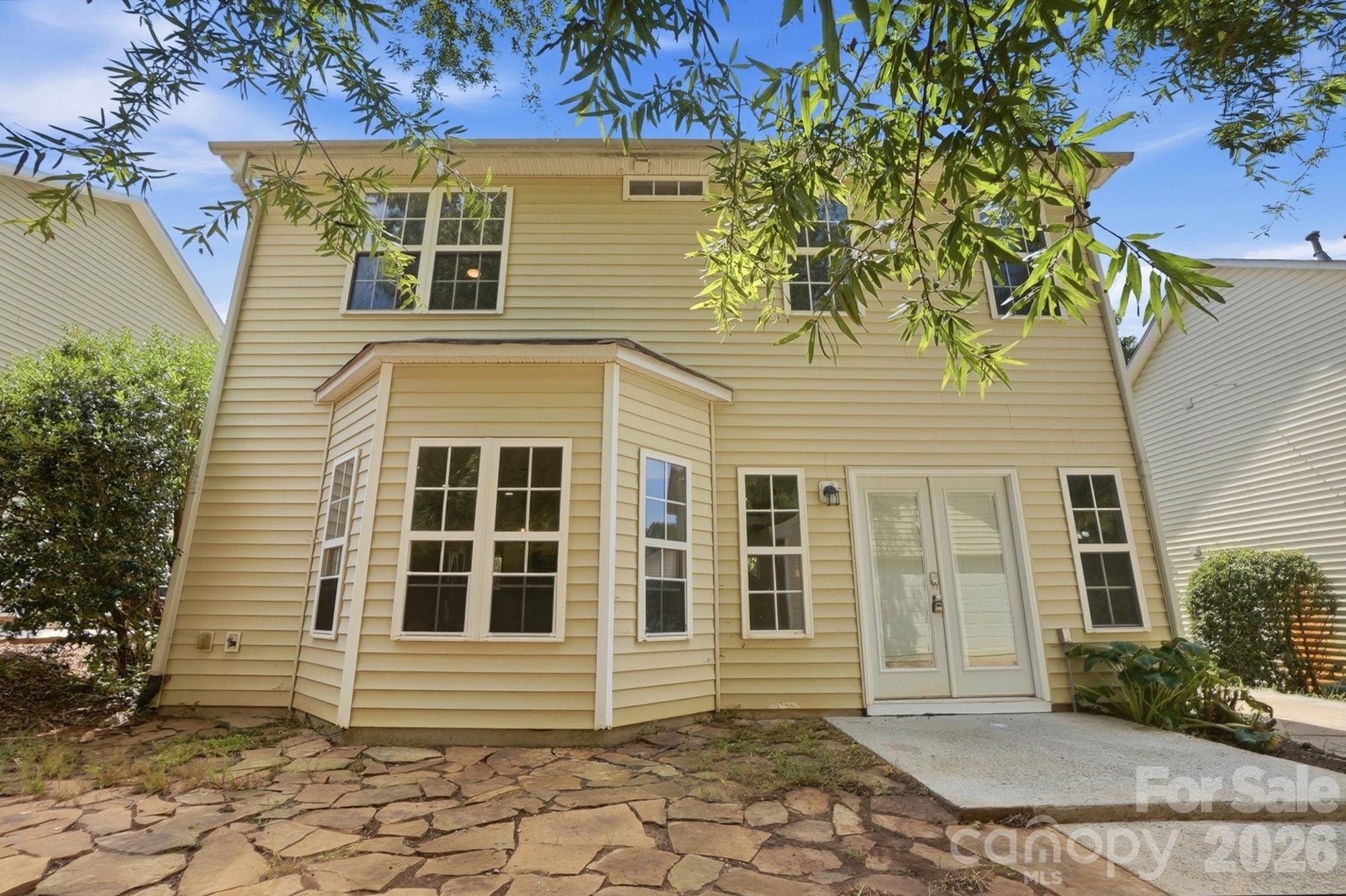11402 Heritage Green Drive