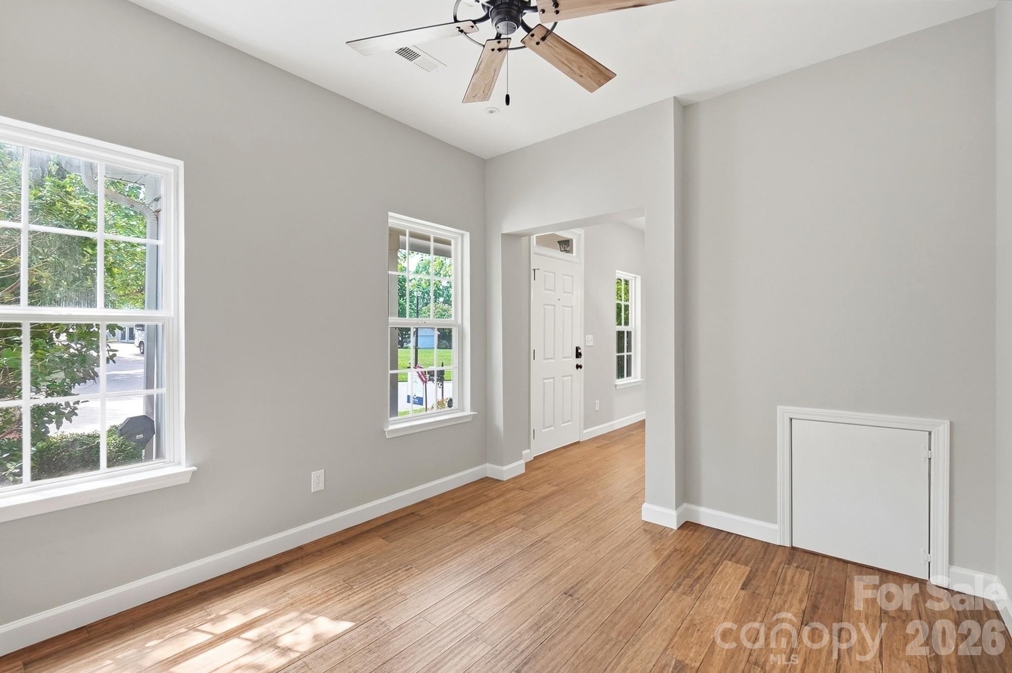 11402 Heritage Green Drive