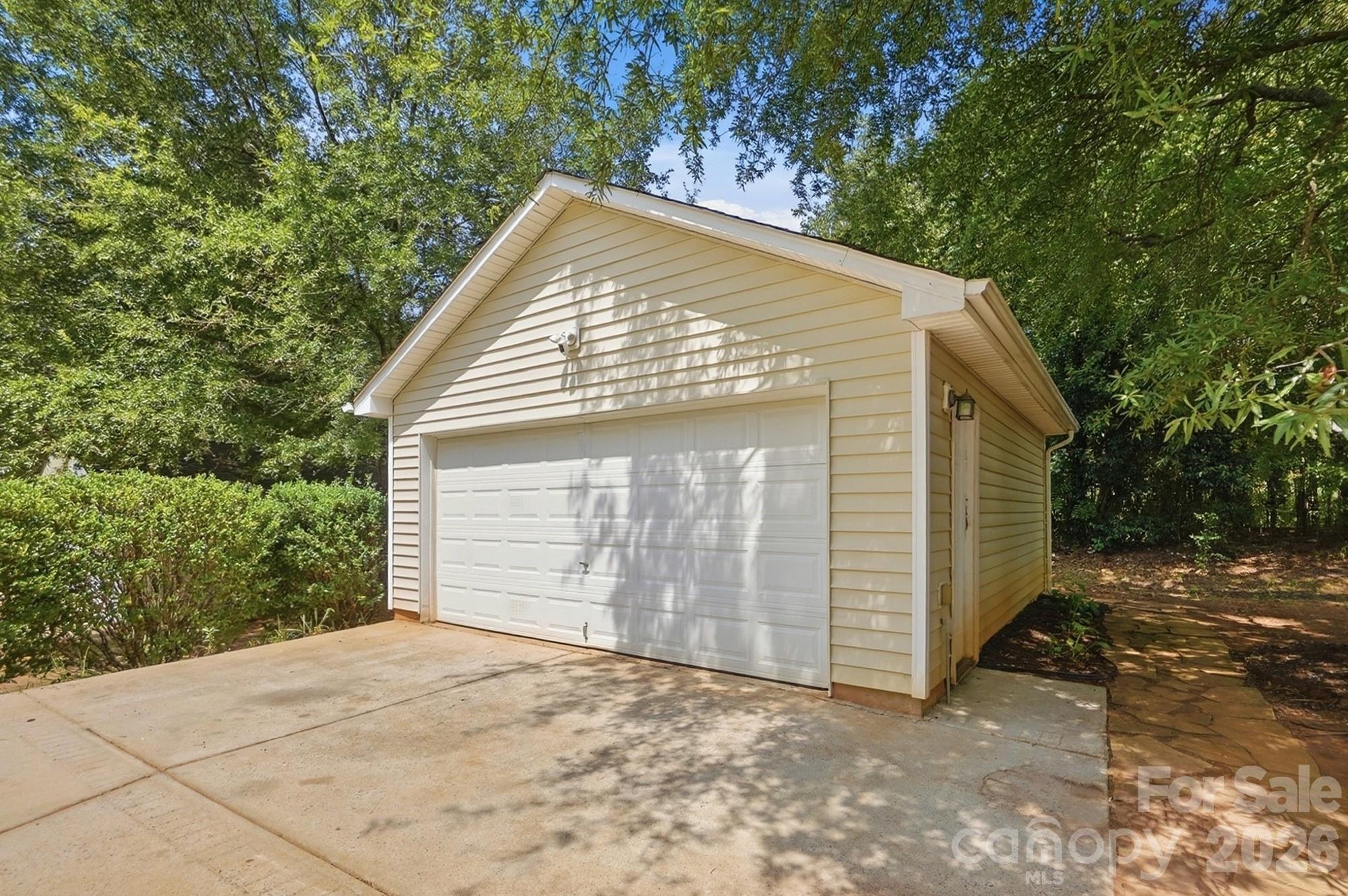 11402 Heritage Green Drive