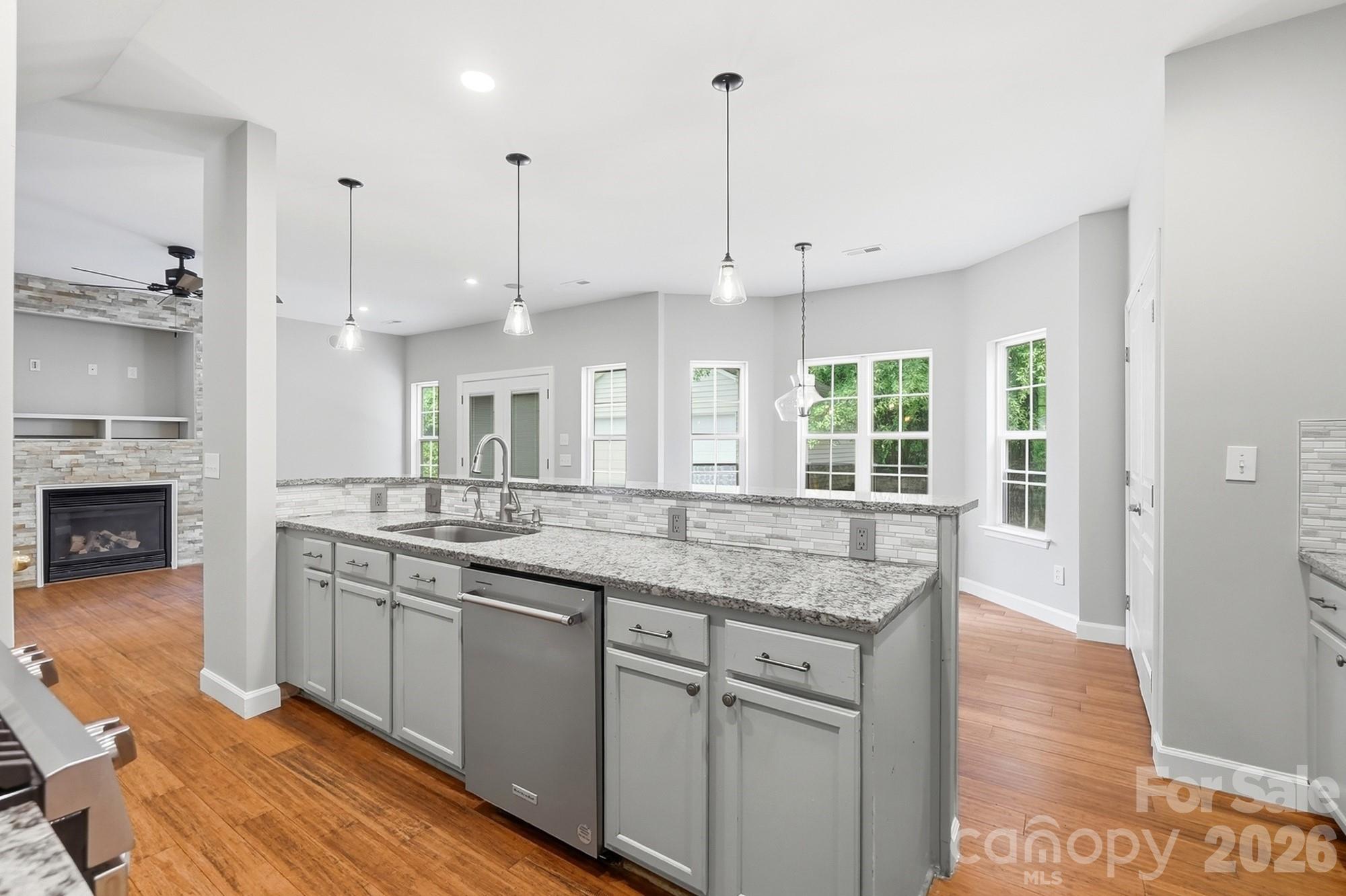 11402 Heritage Green Drive