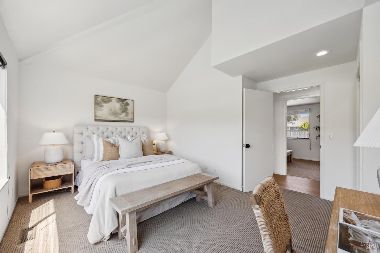 118 Saint Thomas Way