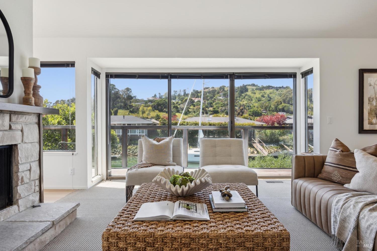 118 Saint Thomas Way