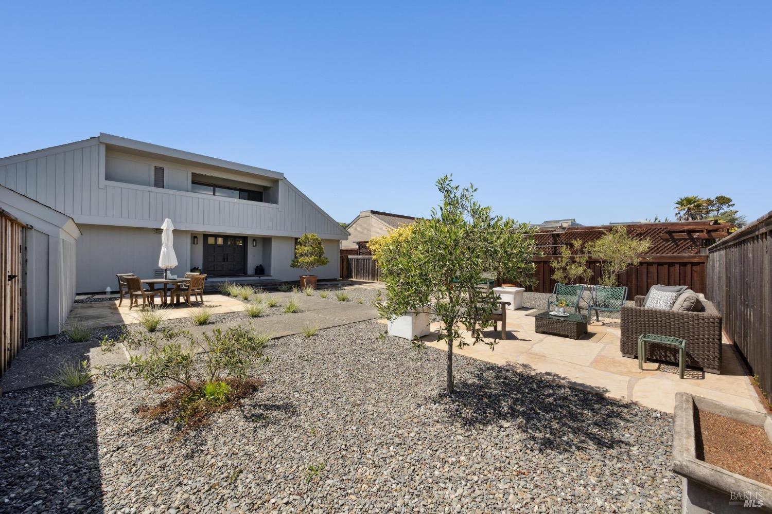 118 Saint Thomas Way