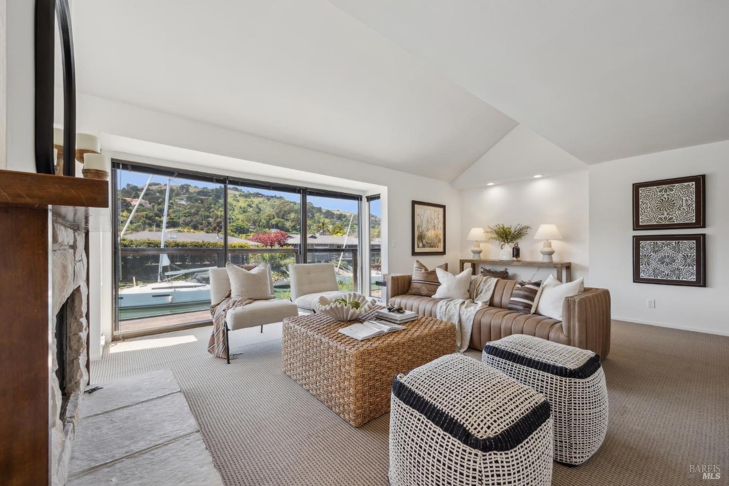 118 Saint Thomas Way