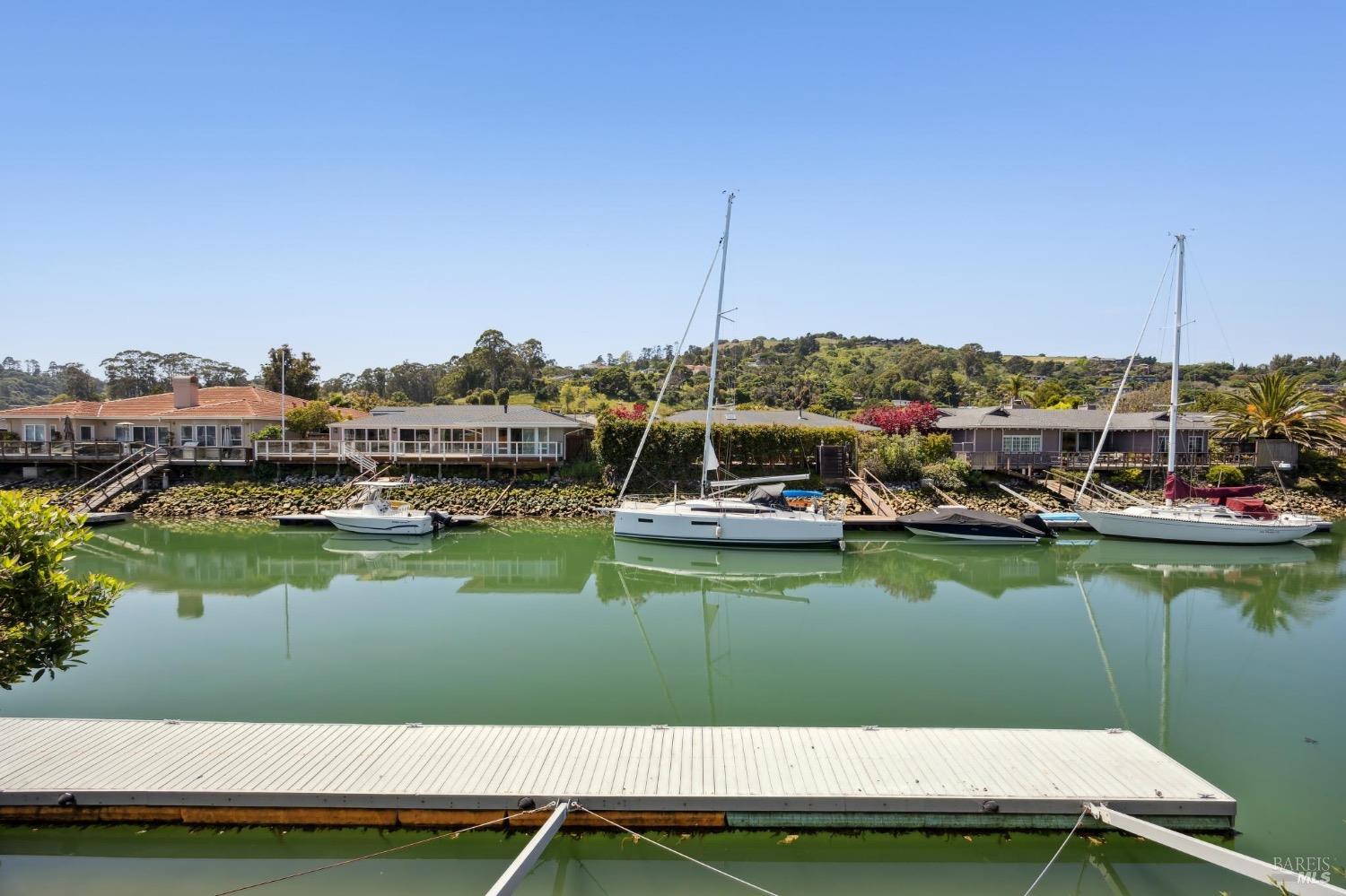 118 Saint Thomas Way