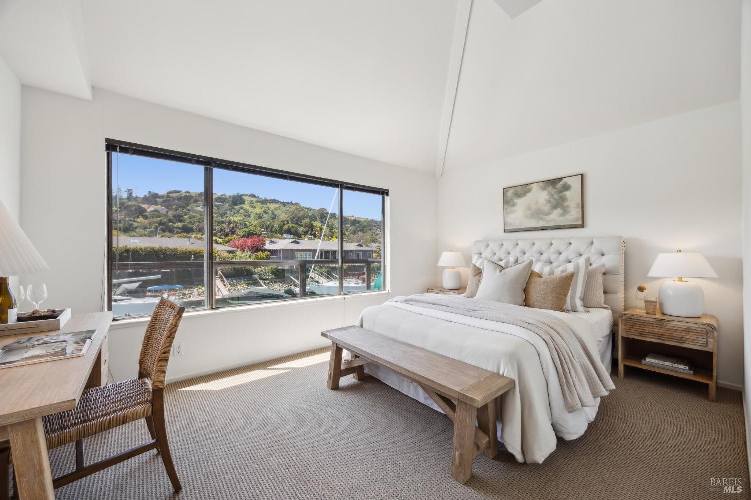 118 Saint Thomas Way