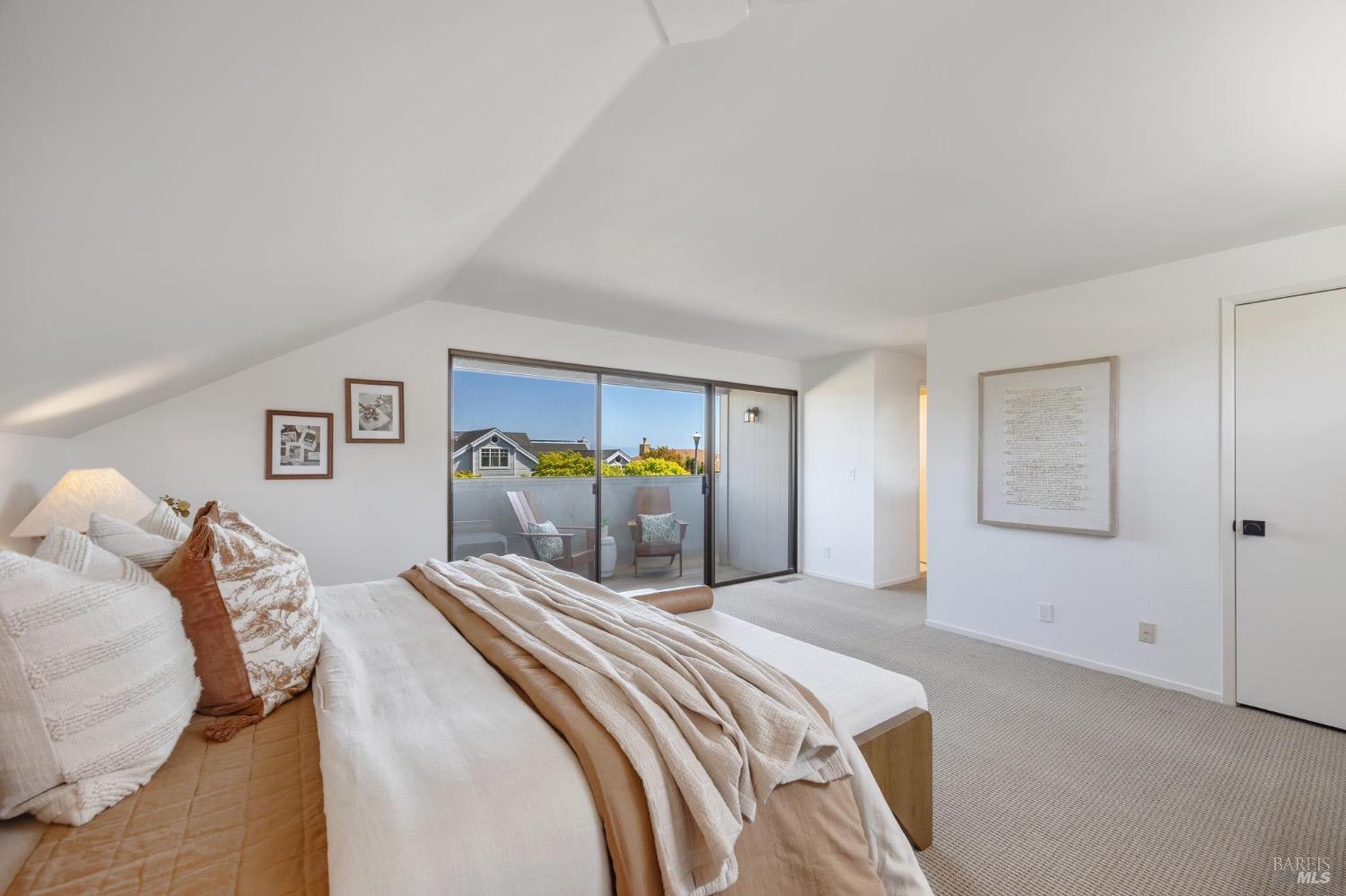 118 Saint Thomas Way