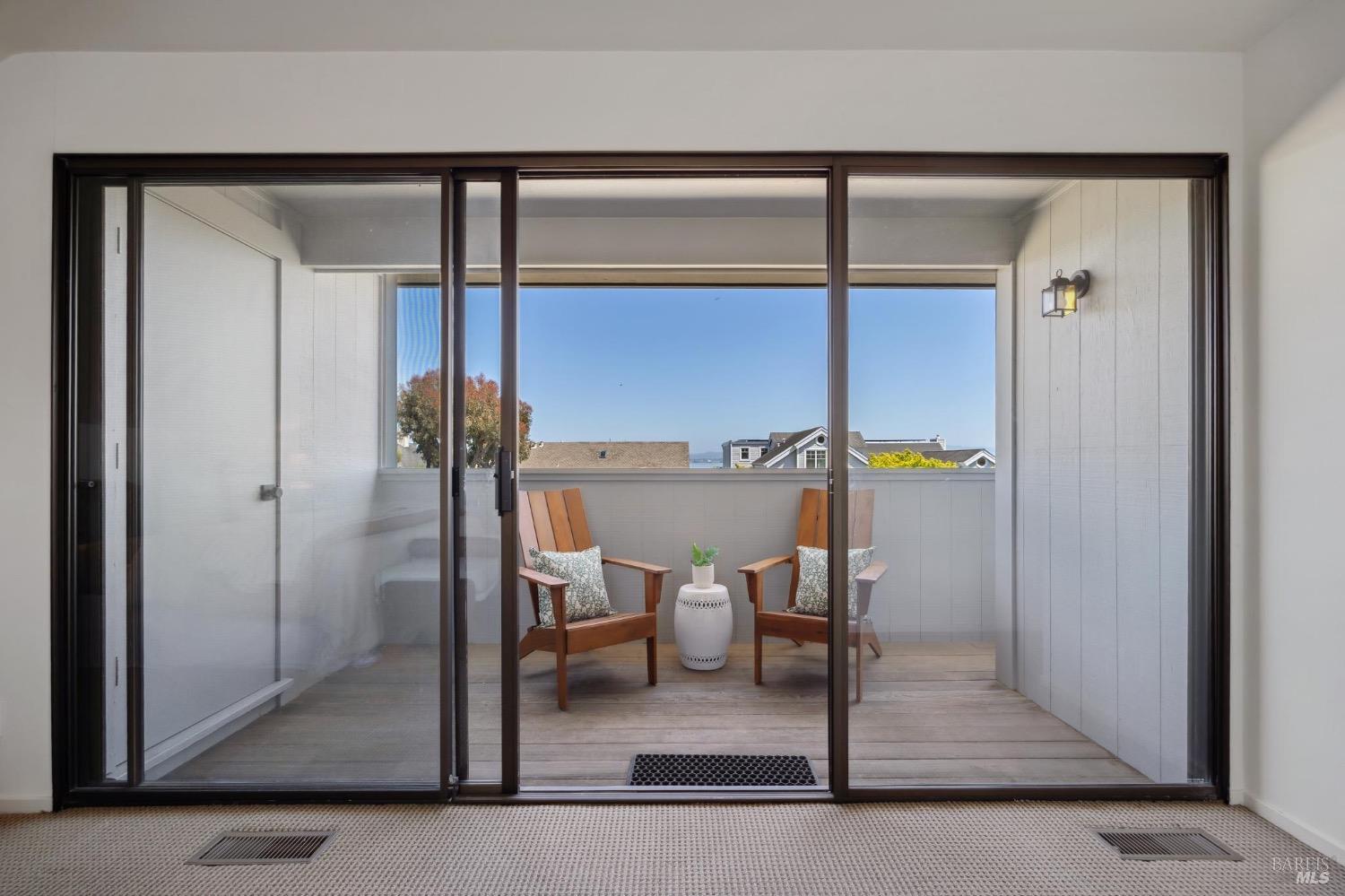 118 Saint Thomas Way