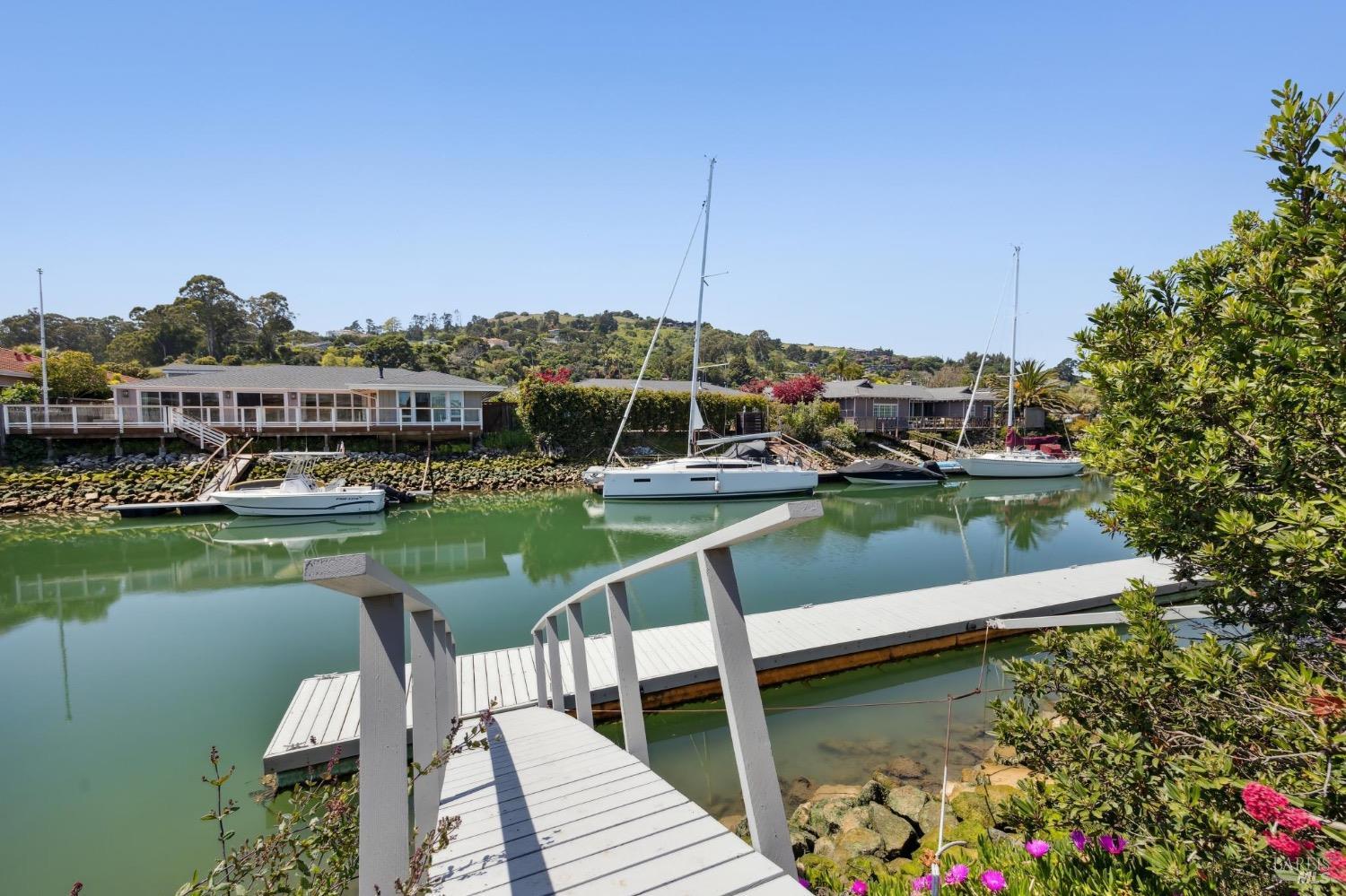 118 Saint Thomas Way