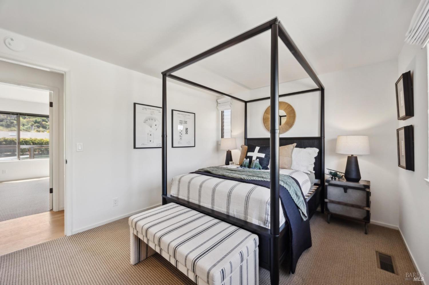 118 Saint Thomas Way