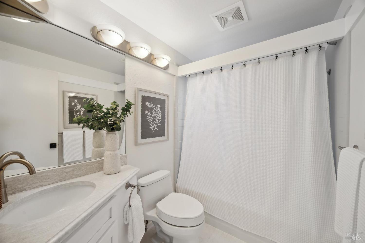 118 Saint Thomas Way