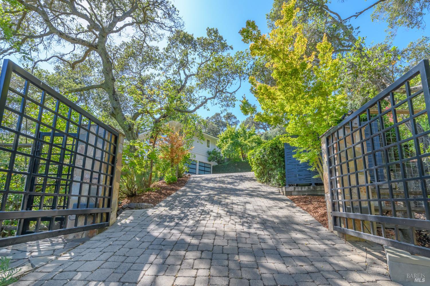 316 Goodhill Rd