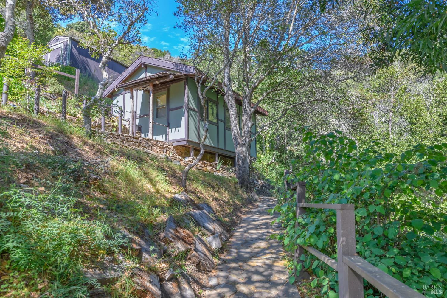 75 Lee Street