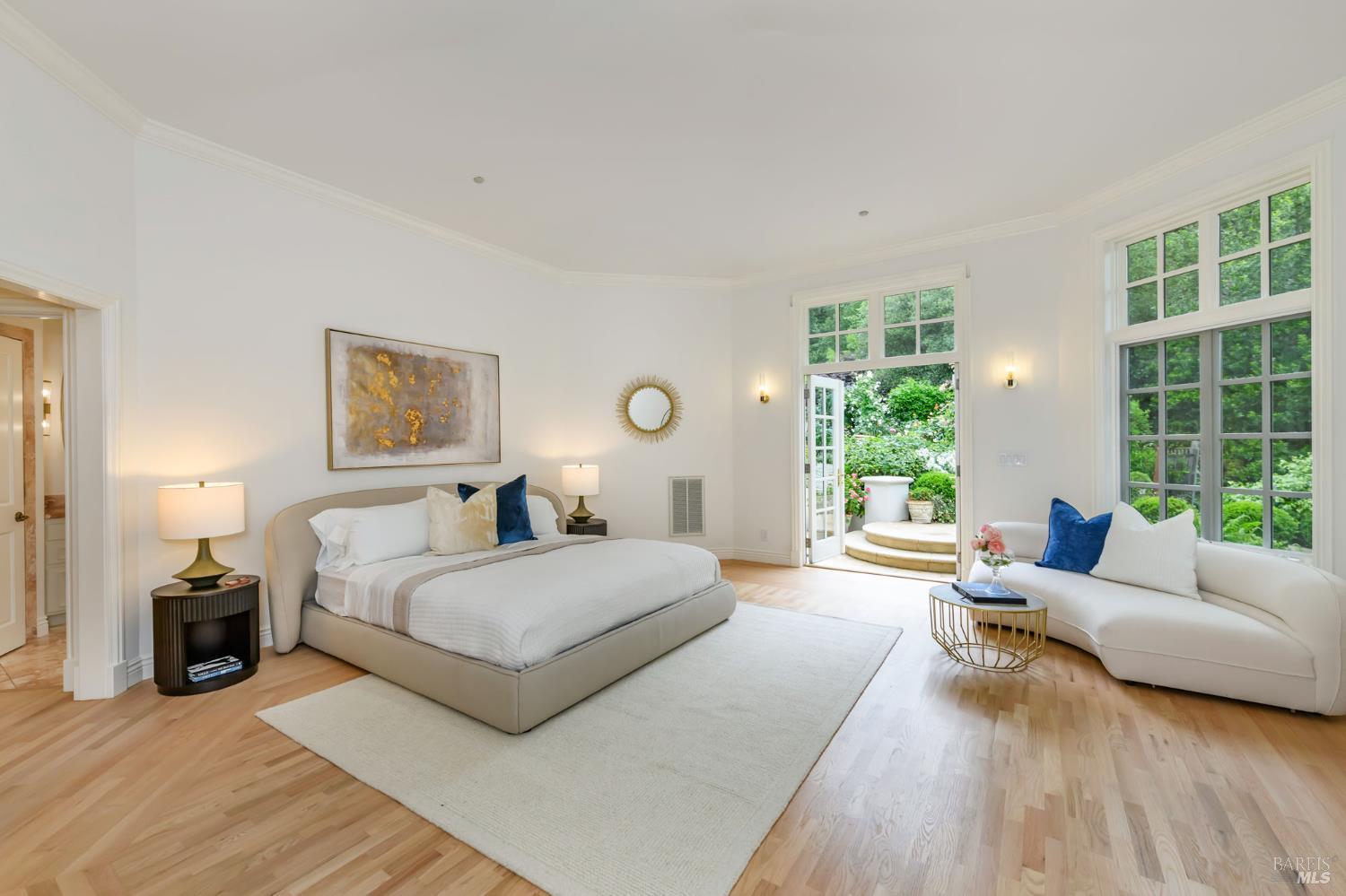 2 Woodland Place