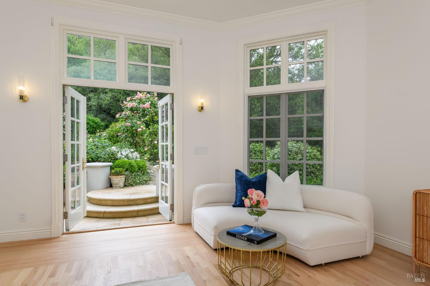2 Woodland Place