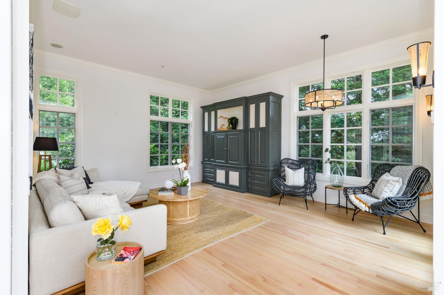 2 Woodland Place