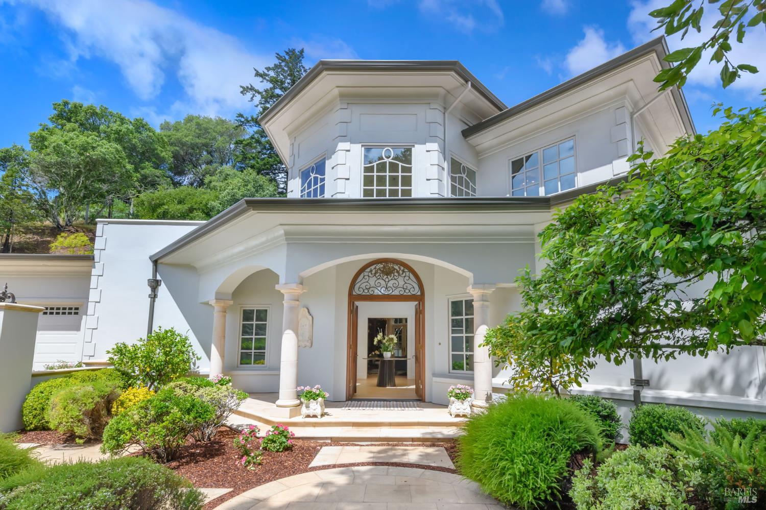 2 Woodland Place