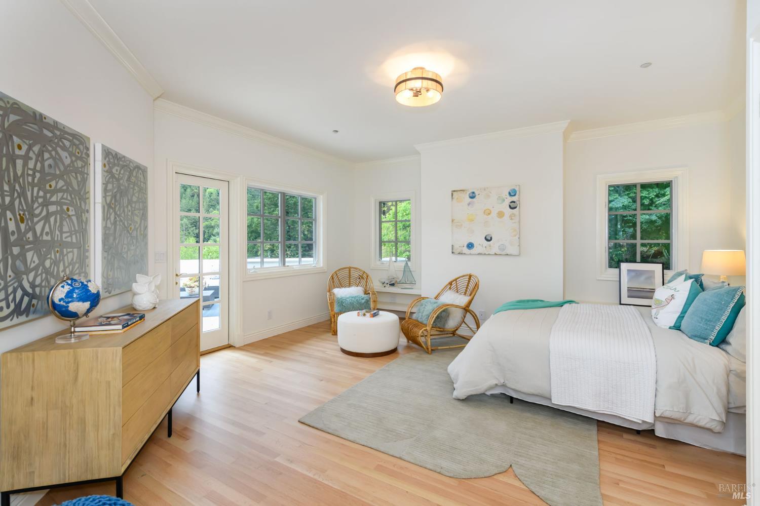 2 Woodland Place