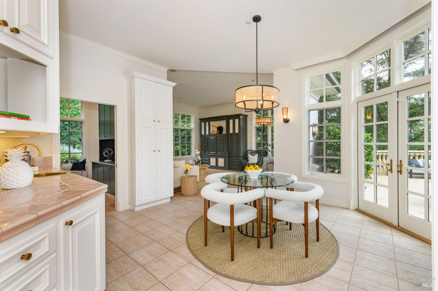 2 Woodland Place