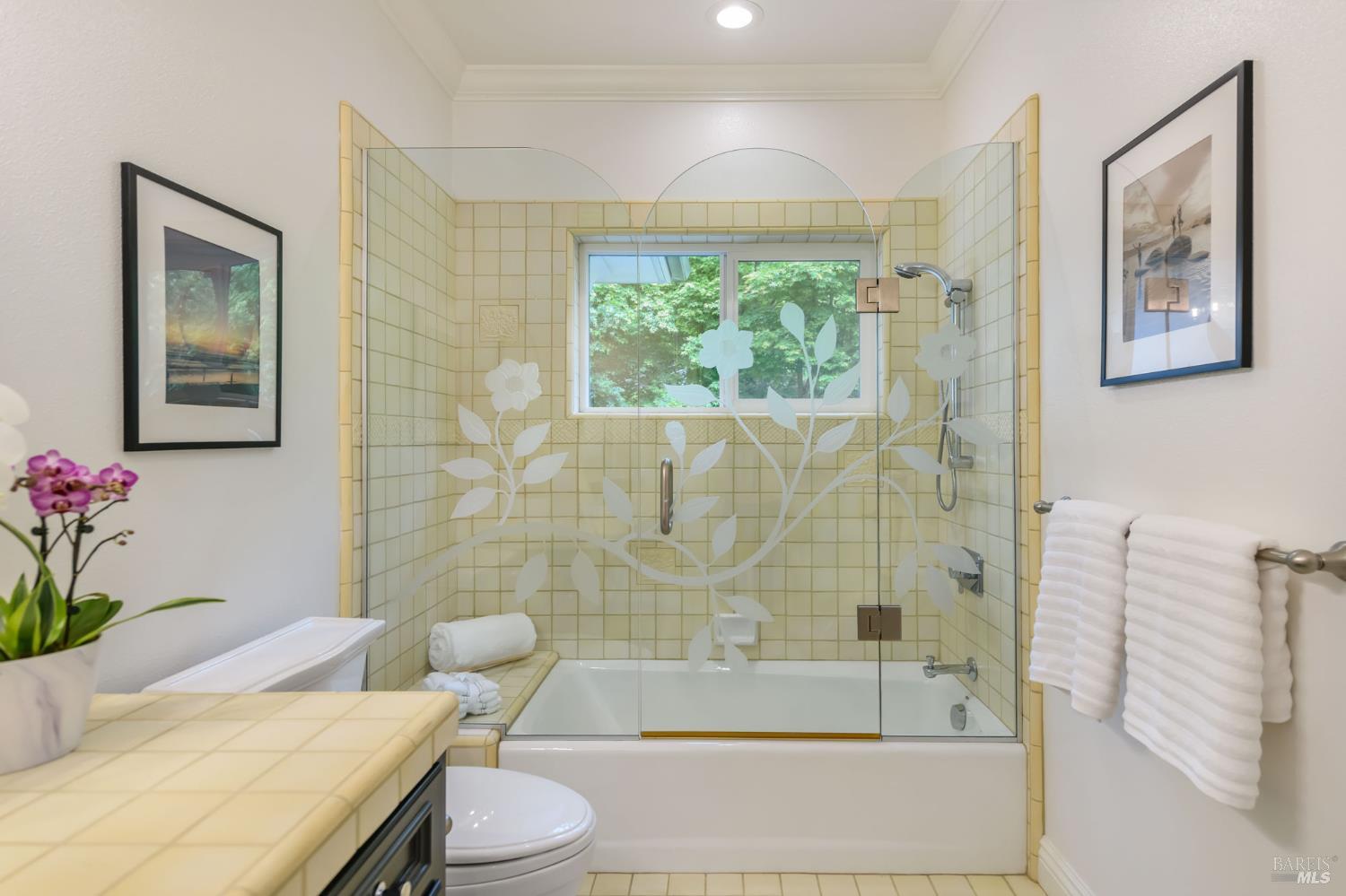 2 Woodland Place