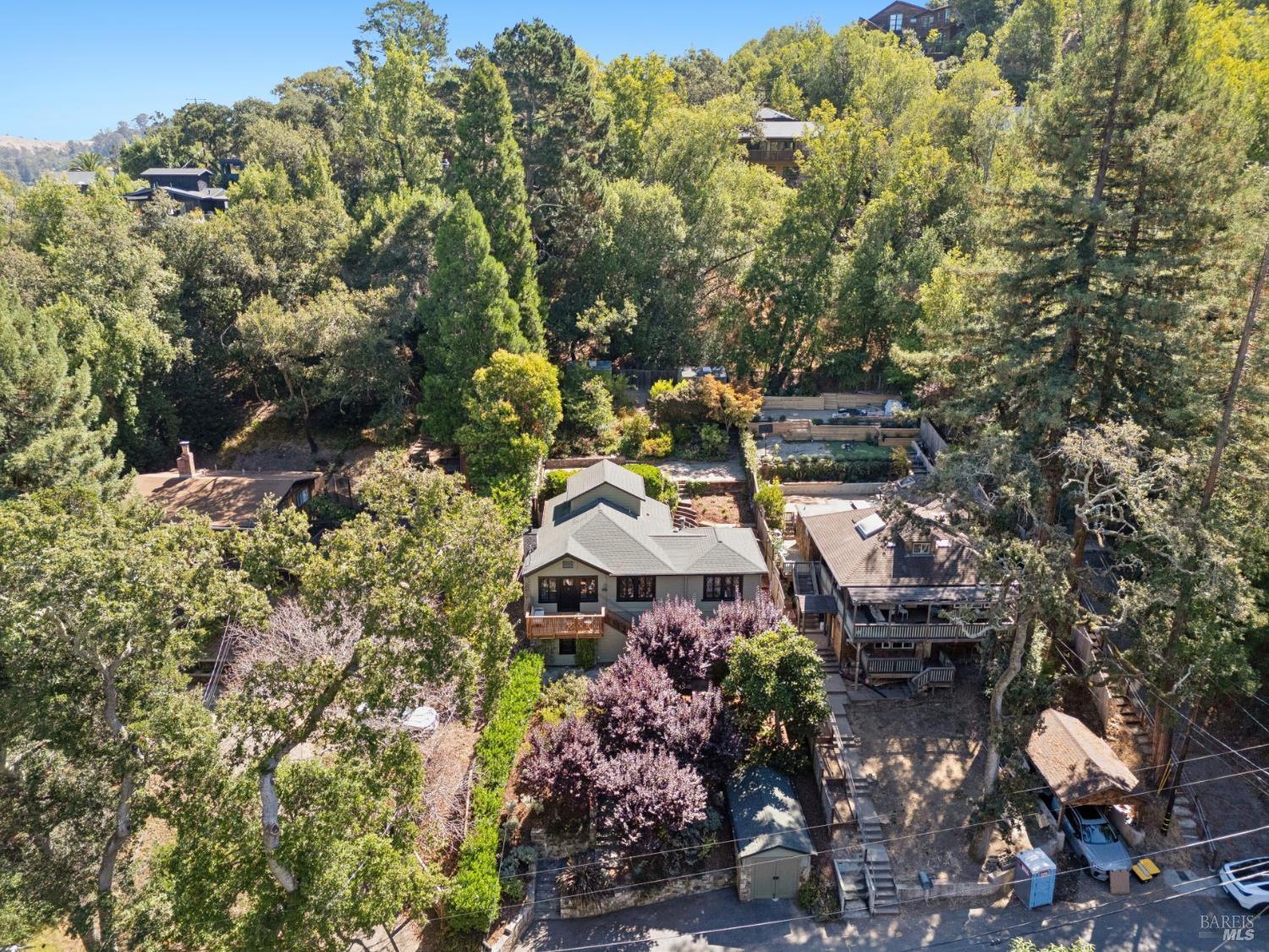 25 Allyn Avenue
