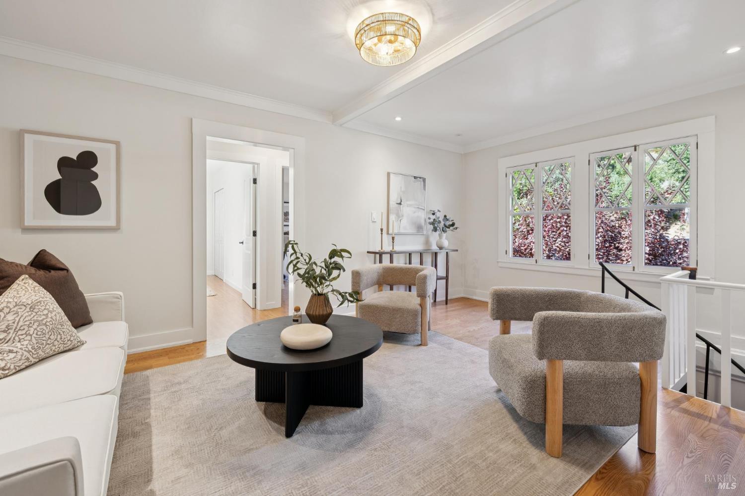 25 Allyn Avenue