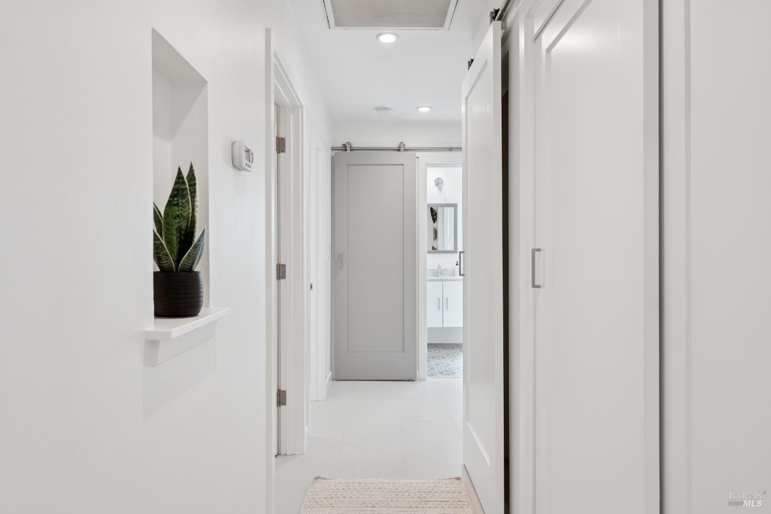 12 Echo Avenue