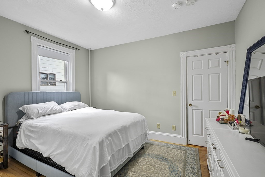 117 Crescent St