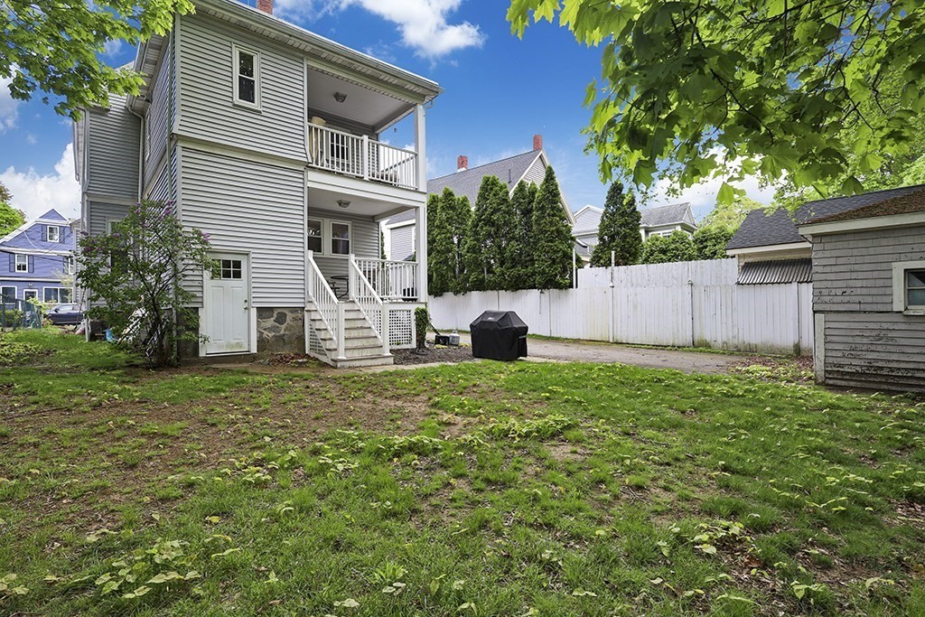 117 Crescent St