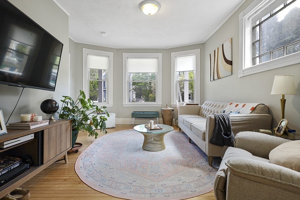 117 Crescent St