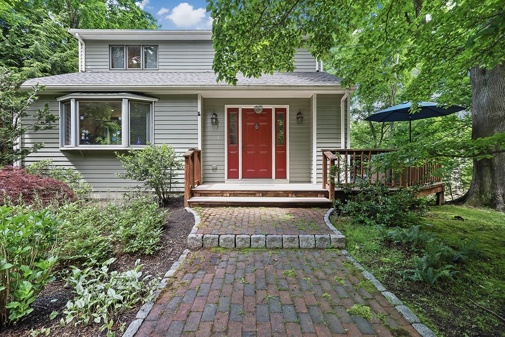 33 Saddle Ridge Rd