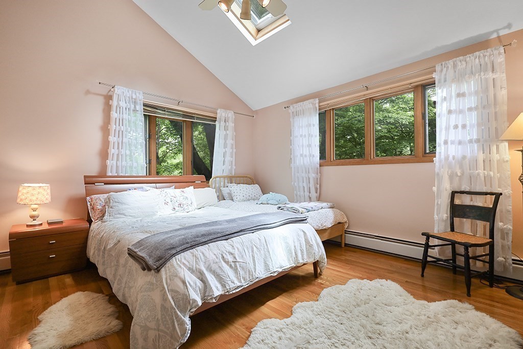 33 Saddle Ridge Rd