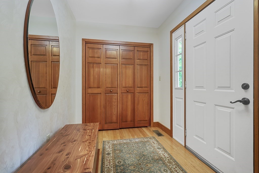 33 Saddle Ridge Rd