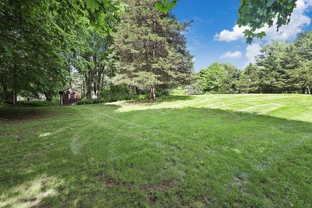 33 Saddle Ridge Rd