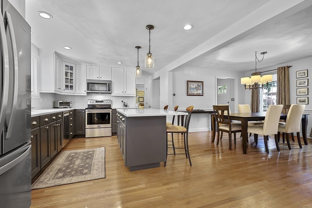 10 Cedar Lane