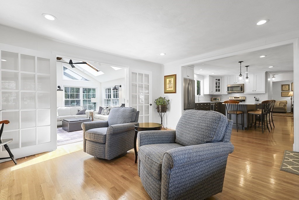 10 Cedar Lane