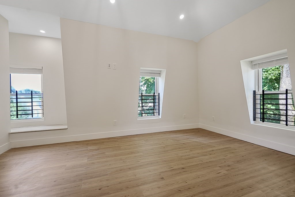 101 North St # 1