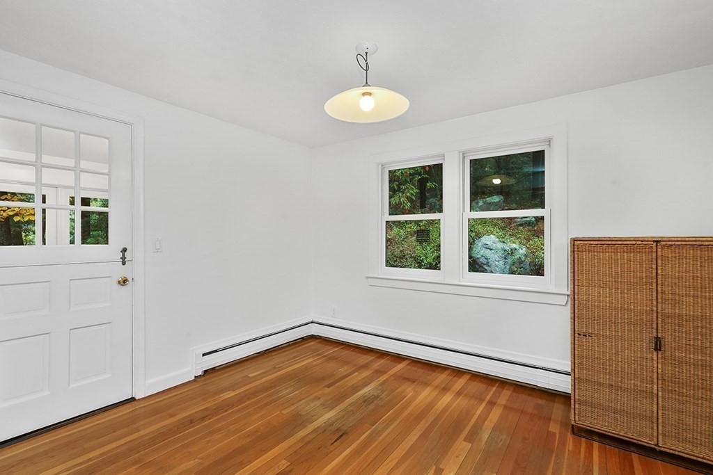 10 Hillcrest Road