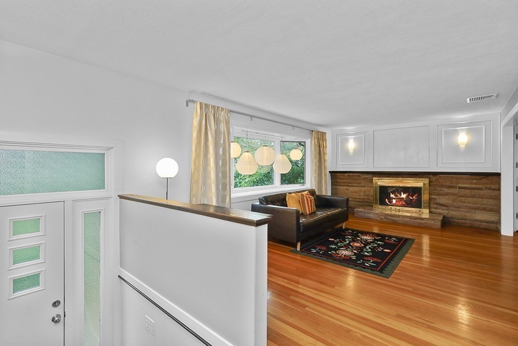 10 Hillcrest Road