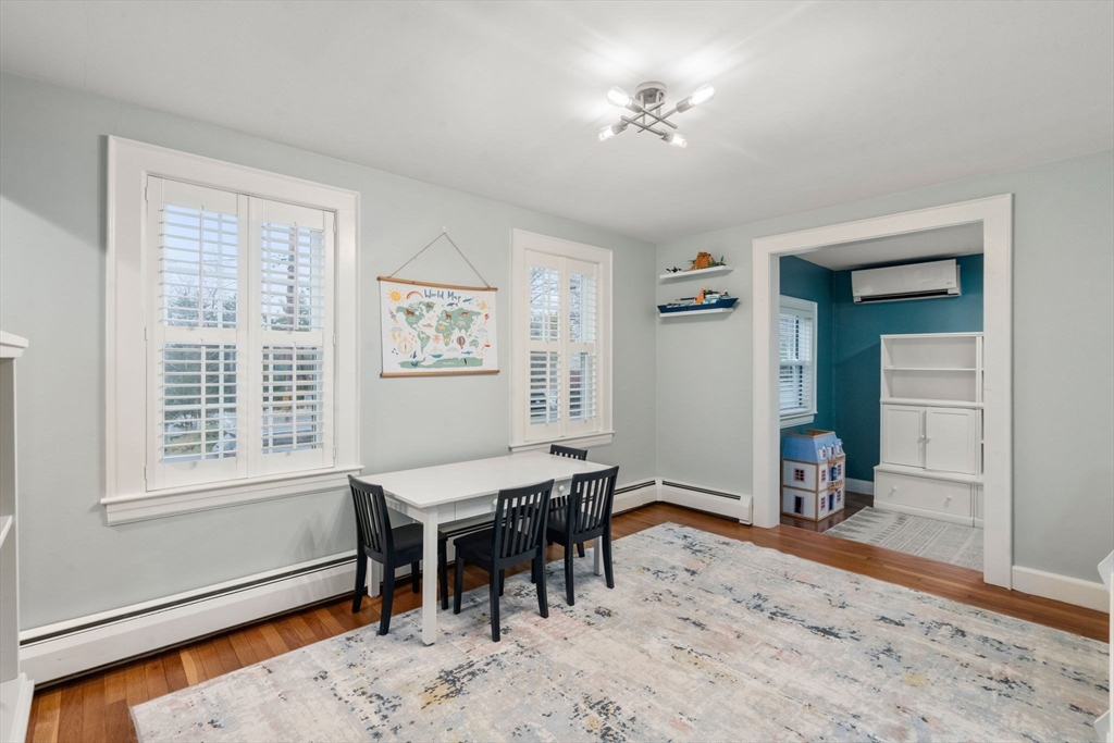 102 Parker St