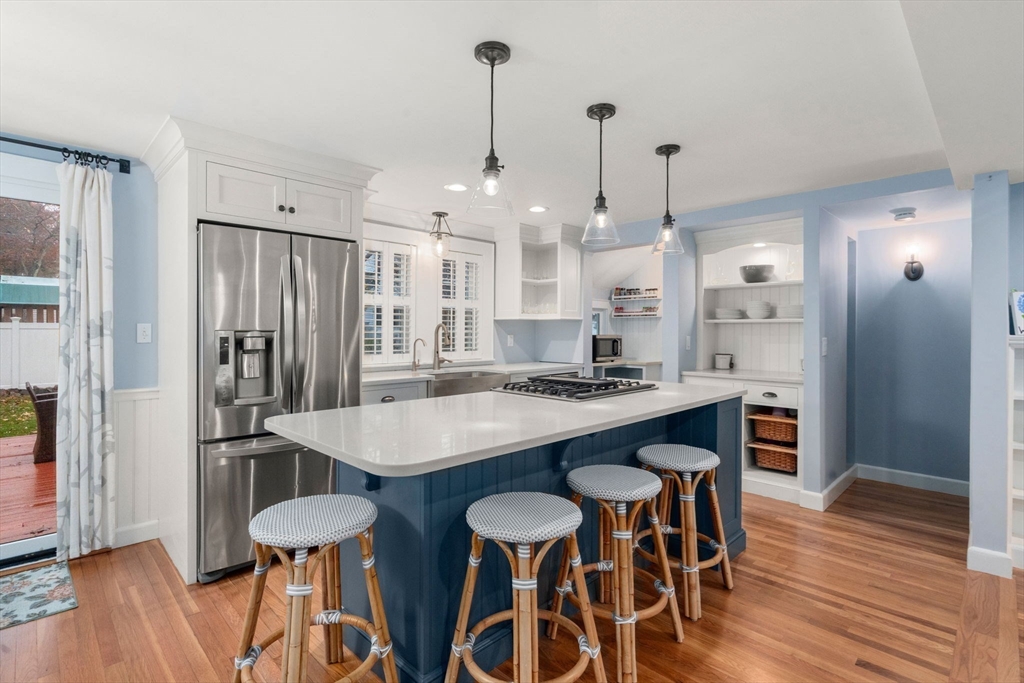 102 Parker St