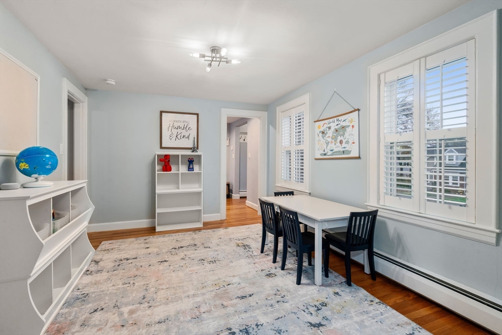 102 Parker St