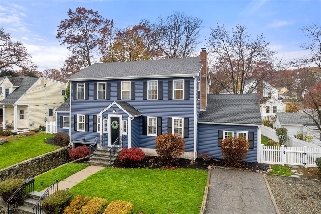 102 Parker St